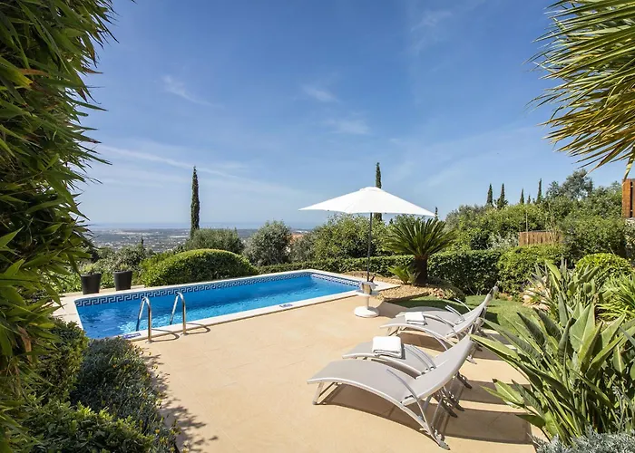 Vista Villa *