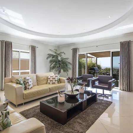 Vista Villa Valados